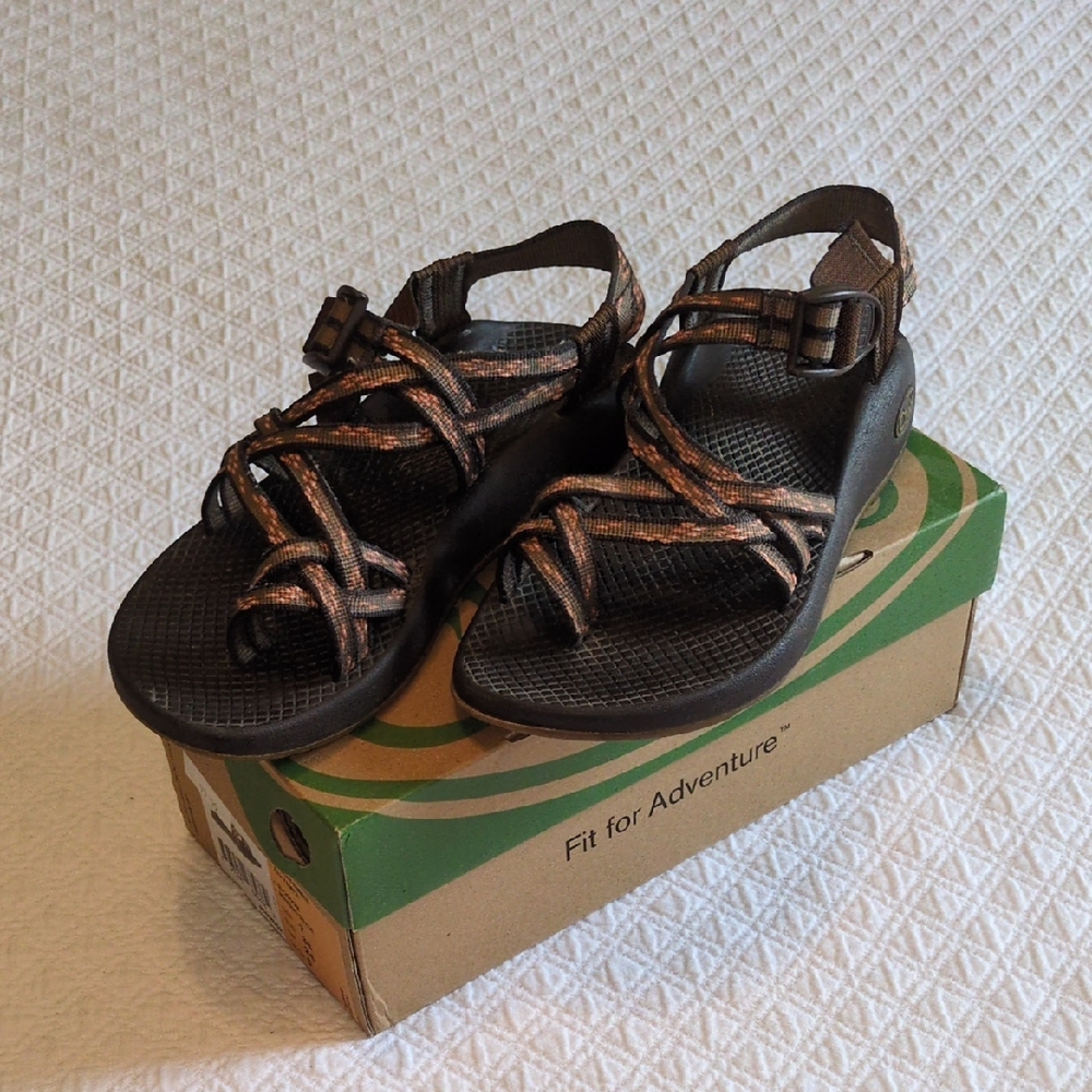 Chaco ZX2 Sandals in Brown and Peach Women's 7